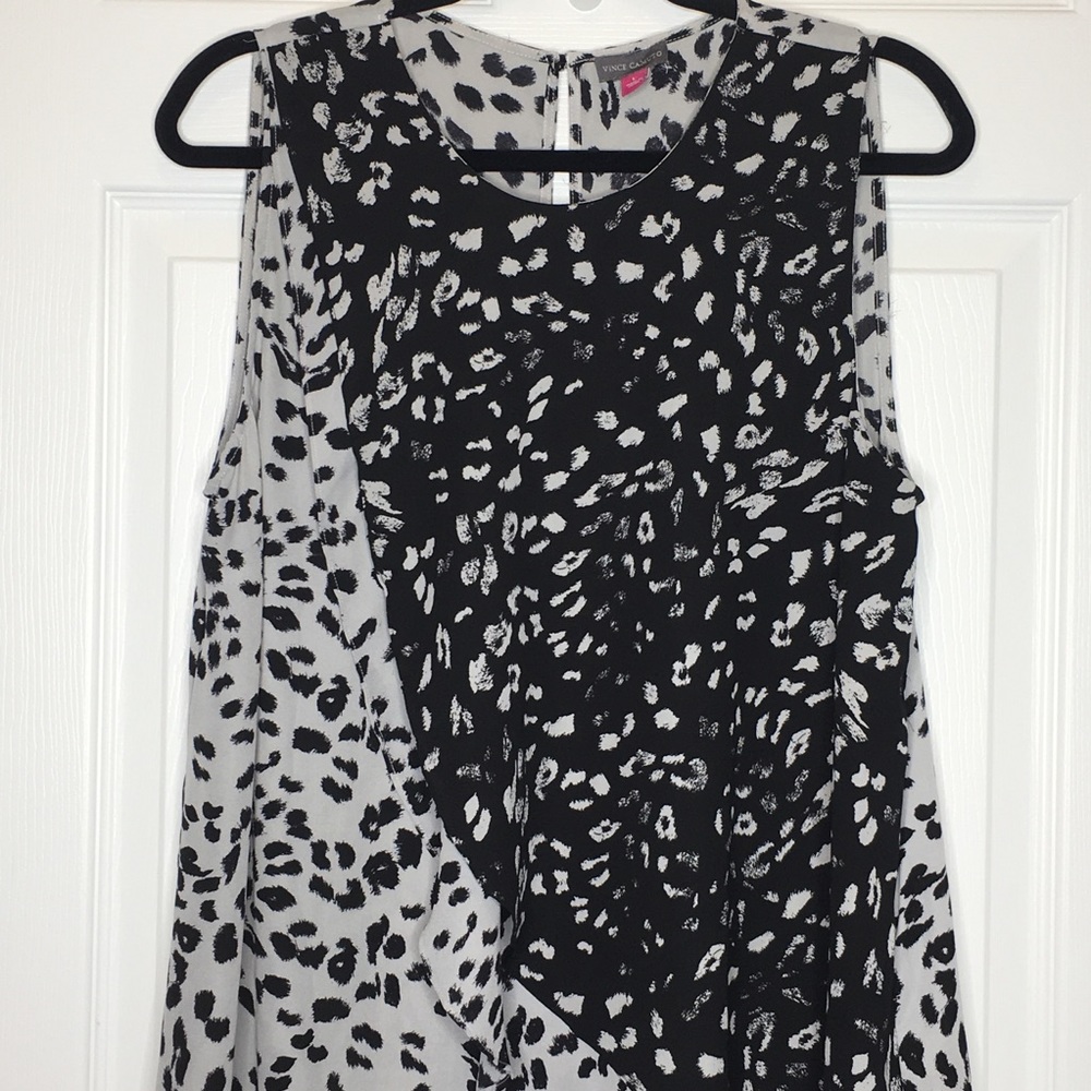 Vince Camuto - Cheetah Print Sleeveless Top - L